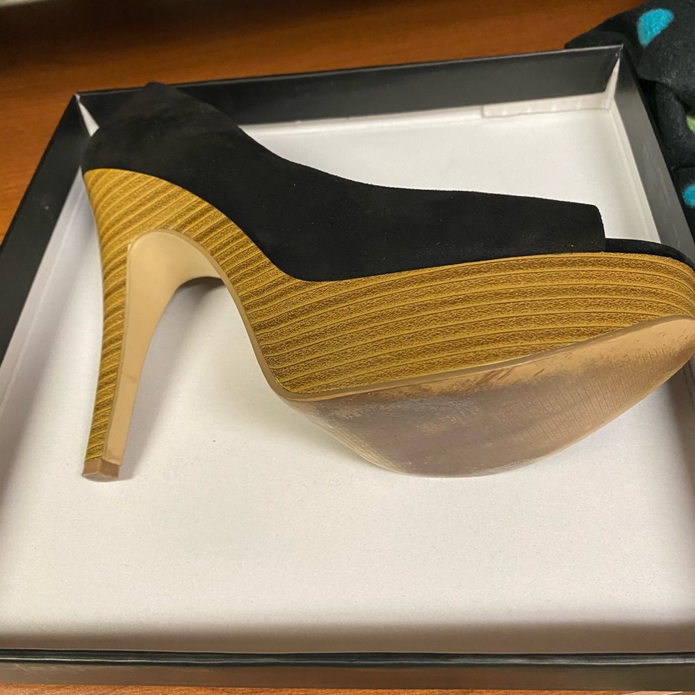 INC shoes size 9